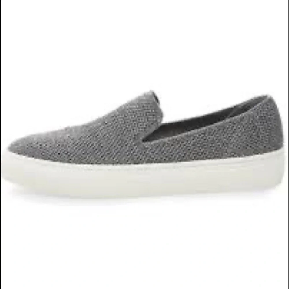 STEVEN BY STEVE MADDEN “KELSEA”SNEAKER! - Picture 2 of 12